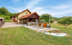 Gorgeous Home In Klanac With Kitchen